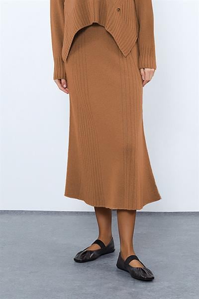 Юбка миди с деталями из смеси кашемира и шерсти. ETK10052CAMEL