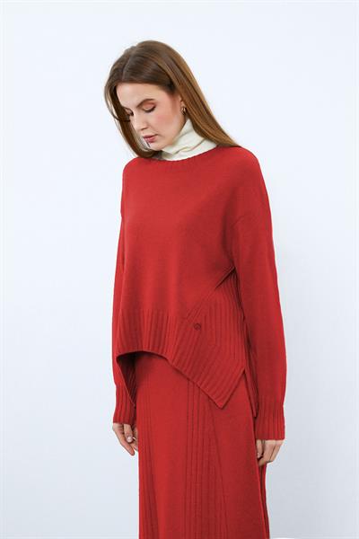 Свитер с воротником-водолазкой и вязанными деталями из смеси кашемира и шерсти. KZK10052KIRMIZI