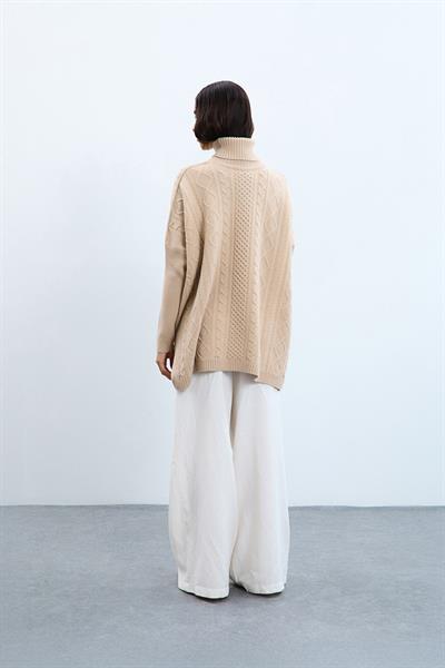 Свитер с высоким воротником, связанный косичками, из смеси кашемира и шерсти KZK10660BEJ