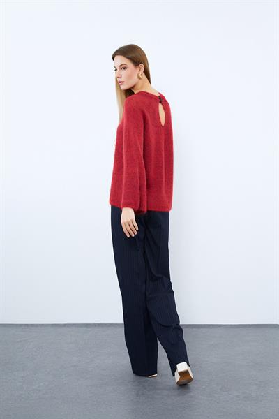 Свитер с металлическими шнурами и деталью на спине, круглый вырез KZK9456KIRMIZI