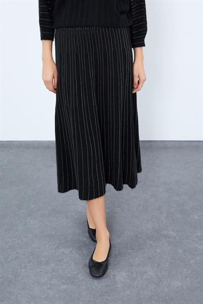 Миди-юбка с металлическими полосами ETK9768 SİYAH