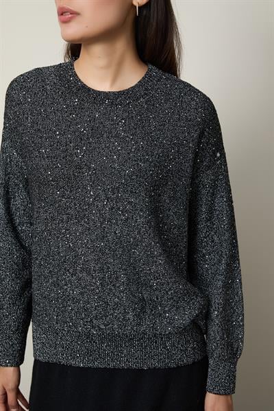 Свитер с круглым вырезом и мини-пайетками