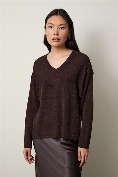 Свитер с V-образным вырезом, украшенный мини-пайетками и деталями на спинке