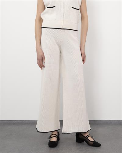 Текстурированные брюки-стринги из органического хлопка с контрастными цветными деталями PNT8764KEMIK