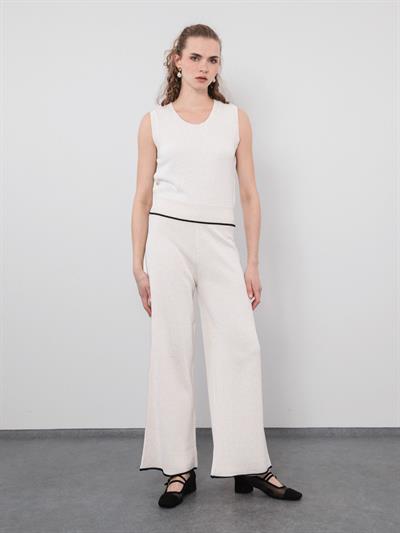 Текстурированная майка из смеси органического хлопка с металлизированными завязками и контрастными цветными деталями ATL9490KEMIK