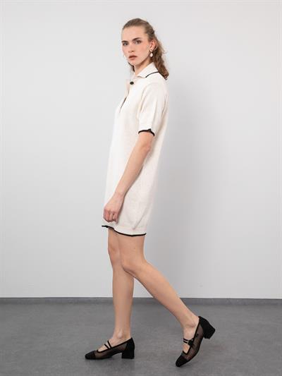 Текстурированное платье из смеси органического хлопка с воротником-поло, металлизированным шнурком и контрастными цветными деталями ELB9310KEMIK