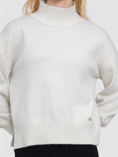 Текстурированный свитер со средним воротником из органического смесового материала. KZK7244KEMIK