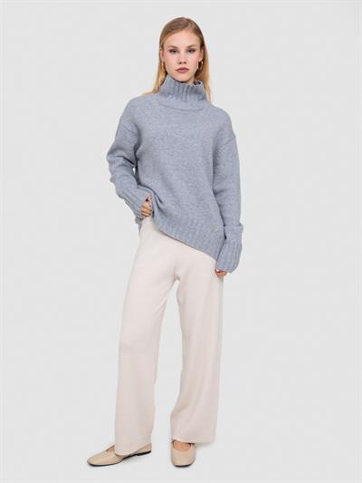 Свитер с воротником из смесовой орановой шерсти и хлопчатобумажной ткани. KZK8552GRI