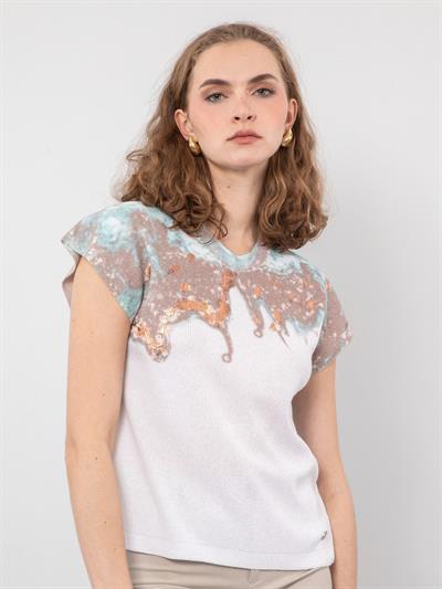 Яркий свитер с детальным принтом KZK7916BEYAZ