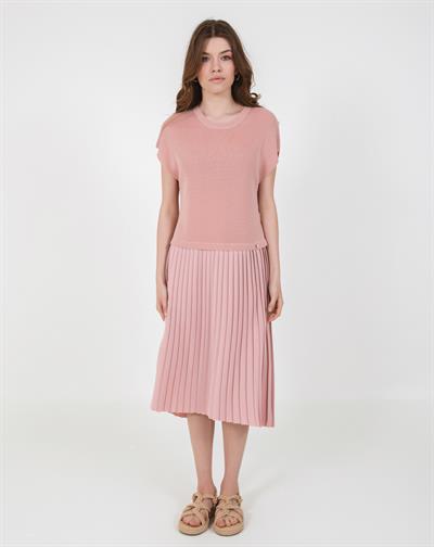Плиссированное трикотажное платье ELB7796PUDRA