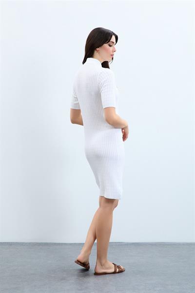 Платье с воротником-поло и пуговицами ELB9144BEYAZ