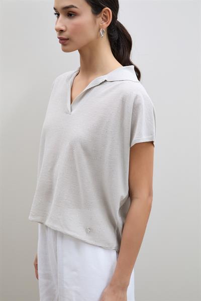 Вязанный свитер с пайетками и воротником-поло