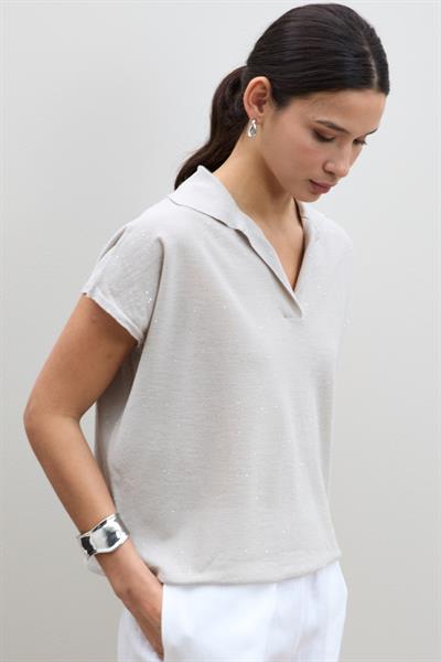 Вязанный свитер с пайетками и воротником-поло