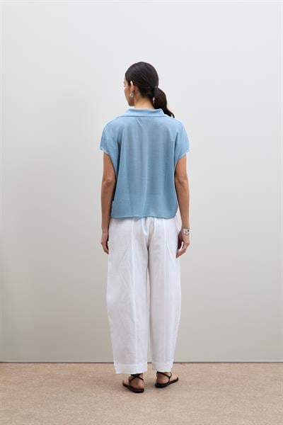 Вязанный свитер с пайетками и воротником-поло