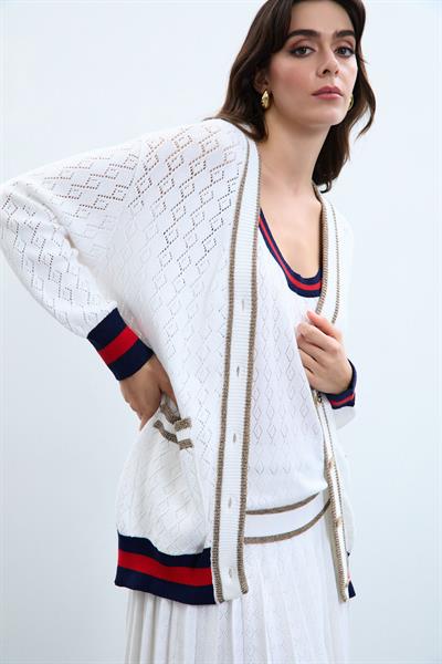 Кардиган на пуговицах с цветным градиентом и металлизированной веревкой HRK9646BEYAZ