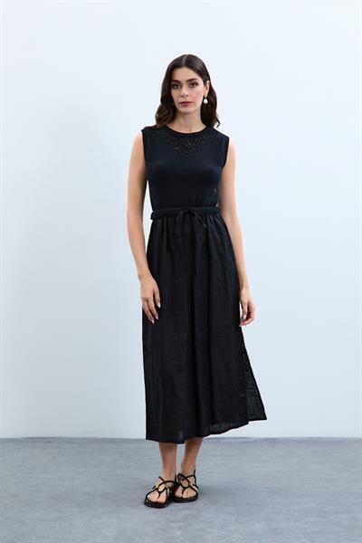 Льняное платье с разрезом сзади ELB10498SİYAH