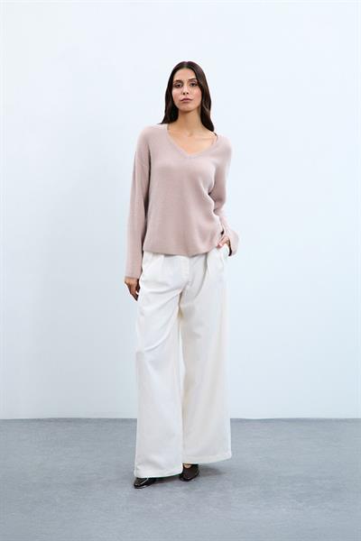 Свитер с V-образным вырезом и пайетками KZK10562KOYUPUDRA