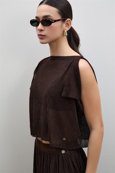 Полупрозрачный фактурный свитер с акцентом на плечах KZK12286KAHVE