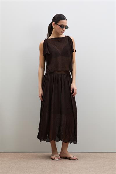 Полупрозрачный фактурный свитер с акцентом на плечах KZK12286KAHVE