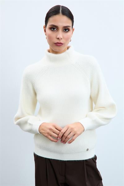 Свитер с высоким воротником и ребристой текстурой из смеси шерсти KZK10792KEMIK