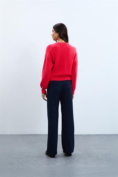 Свитер с круглым вырезом и плечевыми деталями из шерстяной смеси KZK10538FUŞYA