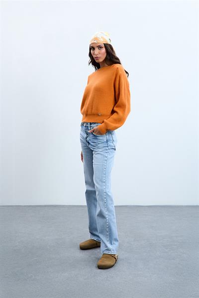 Свитер с круглым вырезом и плечевыми деталями из шерстяной смеси KZK10538ORANJ