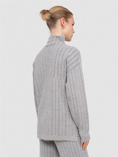 Свитер с капюшоном из смесовой шерсти и контрастными полами TNK8346BEJ