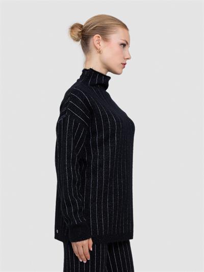 Свитер с капюшоном из смесовой шерсти и контрастными полами TNK8346SIYAH