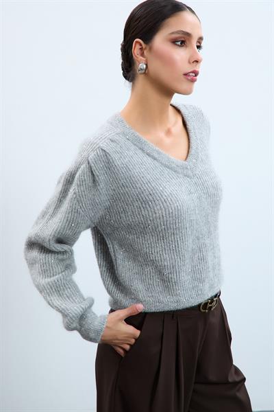 Свитер из смеси мохера и шерсти с драпировкой и пайетками на плечах KZK10388GRİ