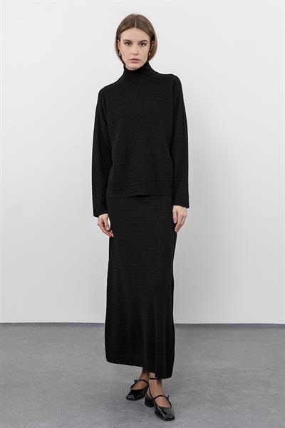 Шерстяная миди-юбка с вязаным узором