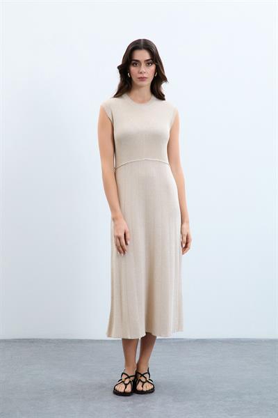 Платье-стринги с металлизированным вырезом и круглым вырезом ELB9766BEJ