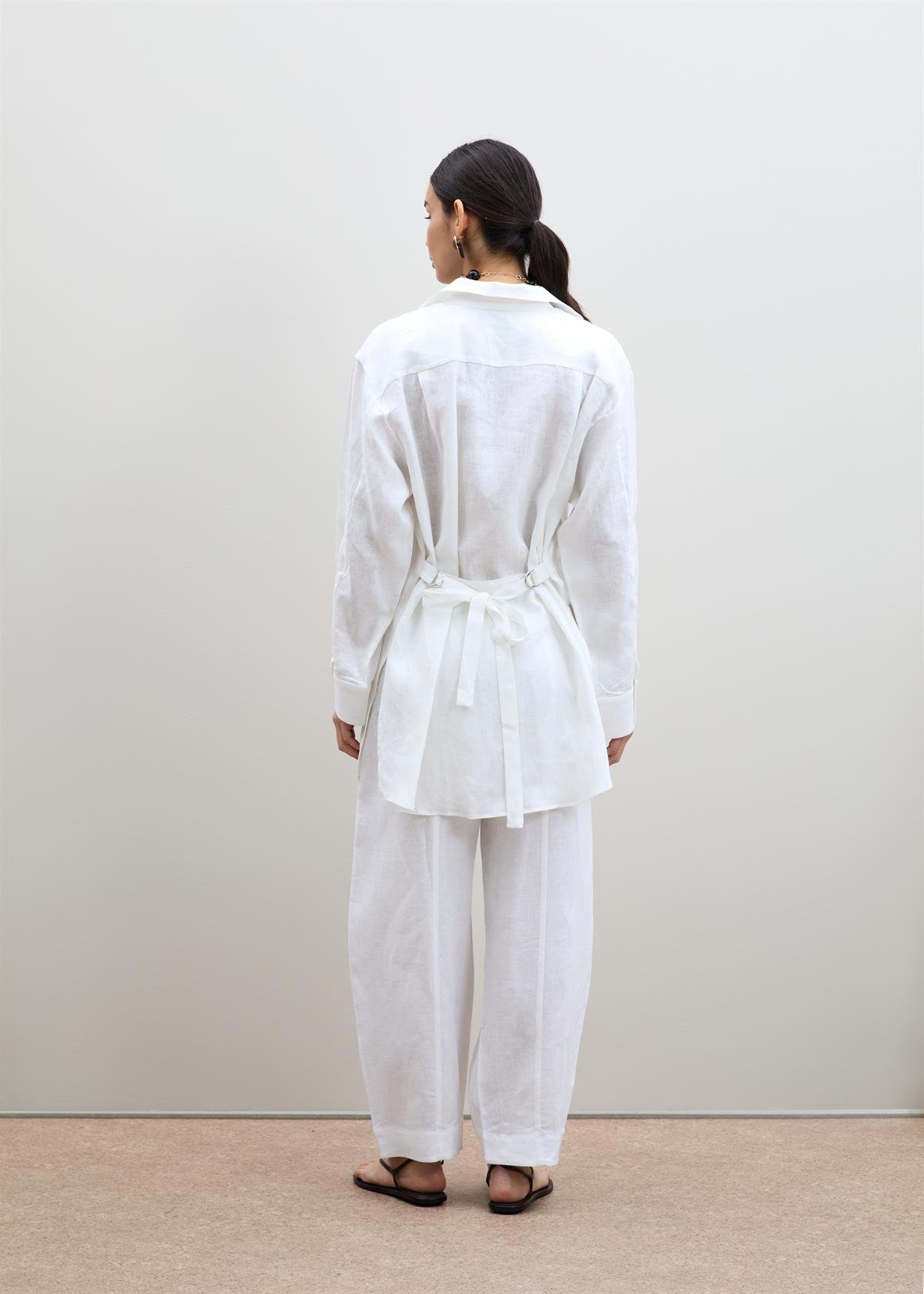%100 Keten Kuşak Detaylı Oversize Gömlek