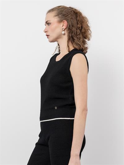 Organic Cotton Blend Textured Top with Metallic Thread and Contrast Trim Detail