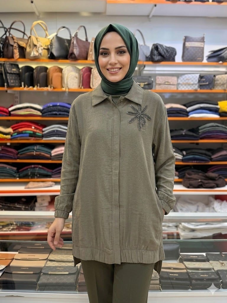 Armine TREND Yakası Palmiye İşlemeli  Fermuarlı Tunik Yağ Yeşili 26YT405