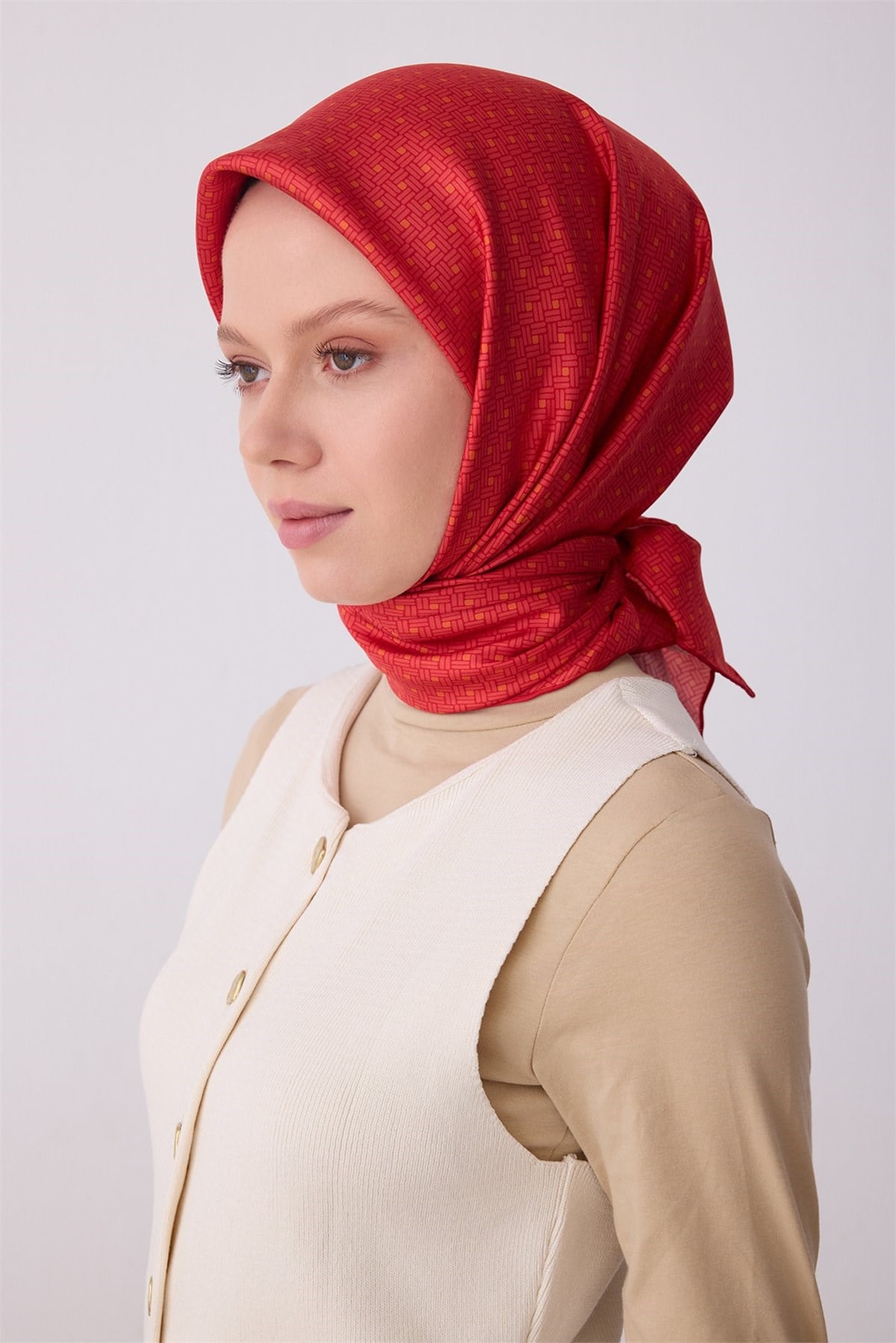 BELLİ Kırmızı Klasik Desen %100 Twill İpek Eşarp 4317-56