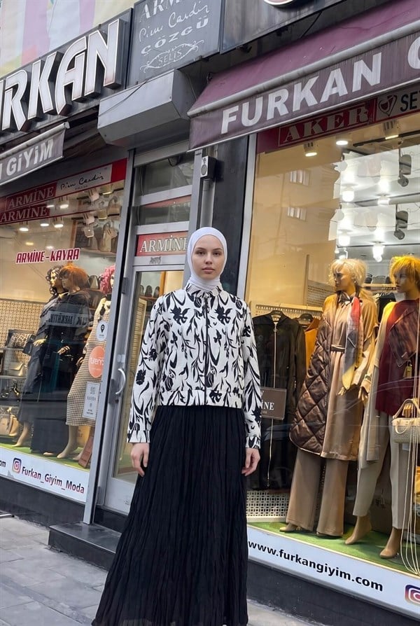 Armine Trend Desenli Fermuarlı Etekli Takım Ekru 26yt6142