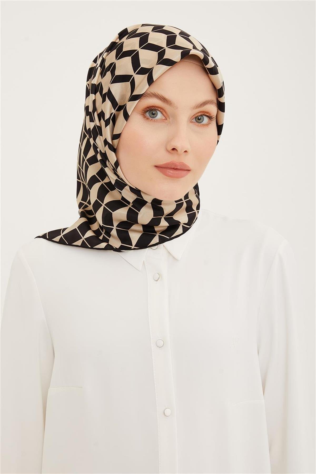 Armine 2023 İlkbahar Yaz Sura İpek Eşarp 23YA8944 31