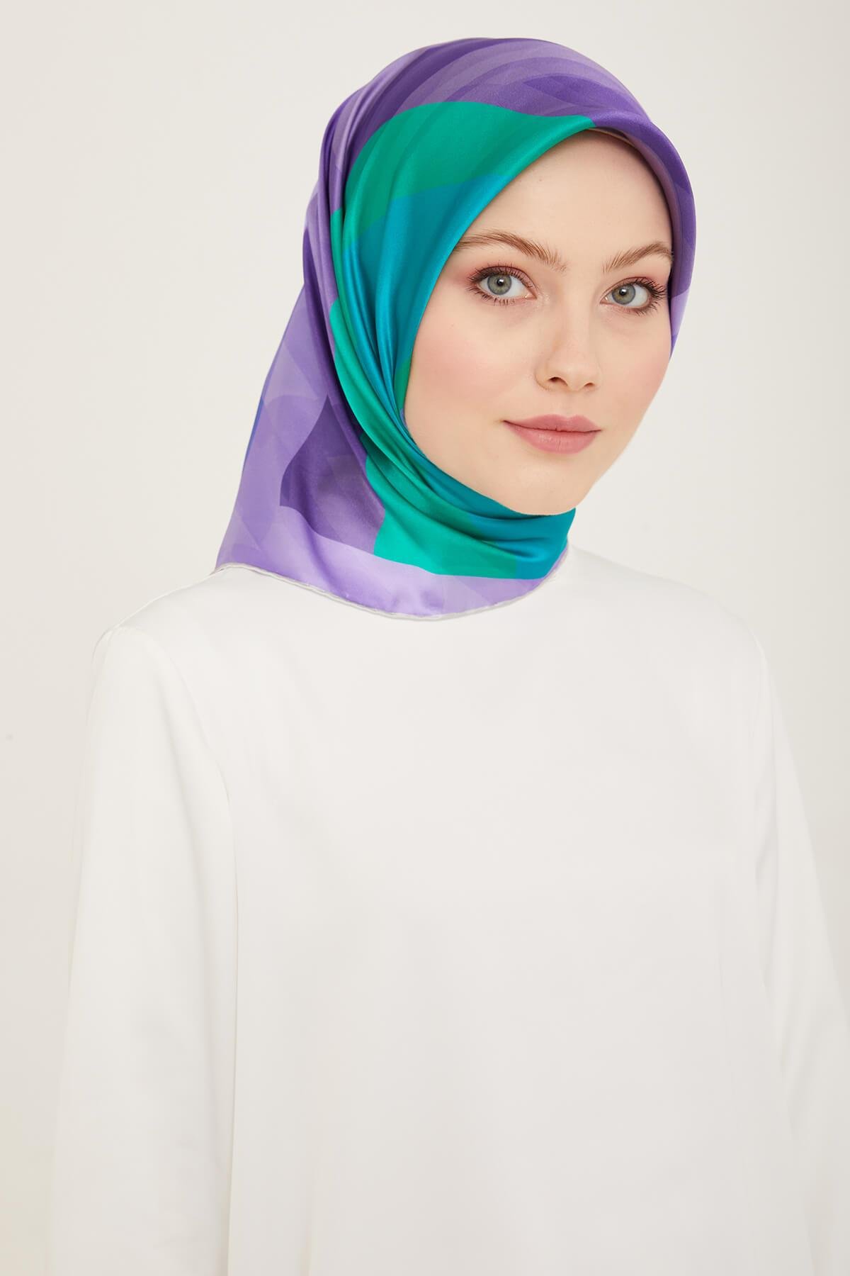 Armine İpek Eşarp 24Ya9137 81 2024 Yaz Sura İpek