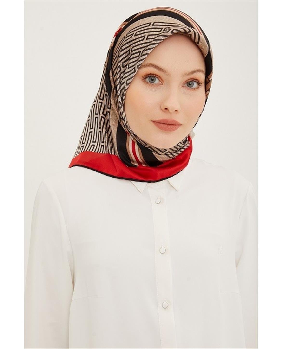 Armine 2023 İlkbahar-Yaz Sura İpek Eşarp 23YA8930 1