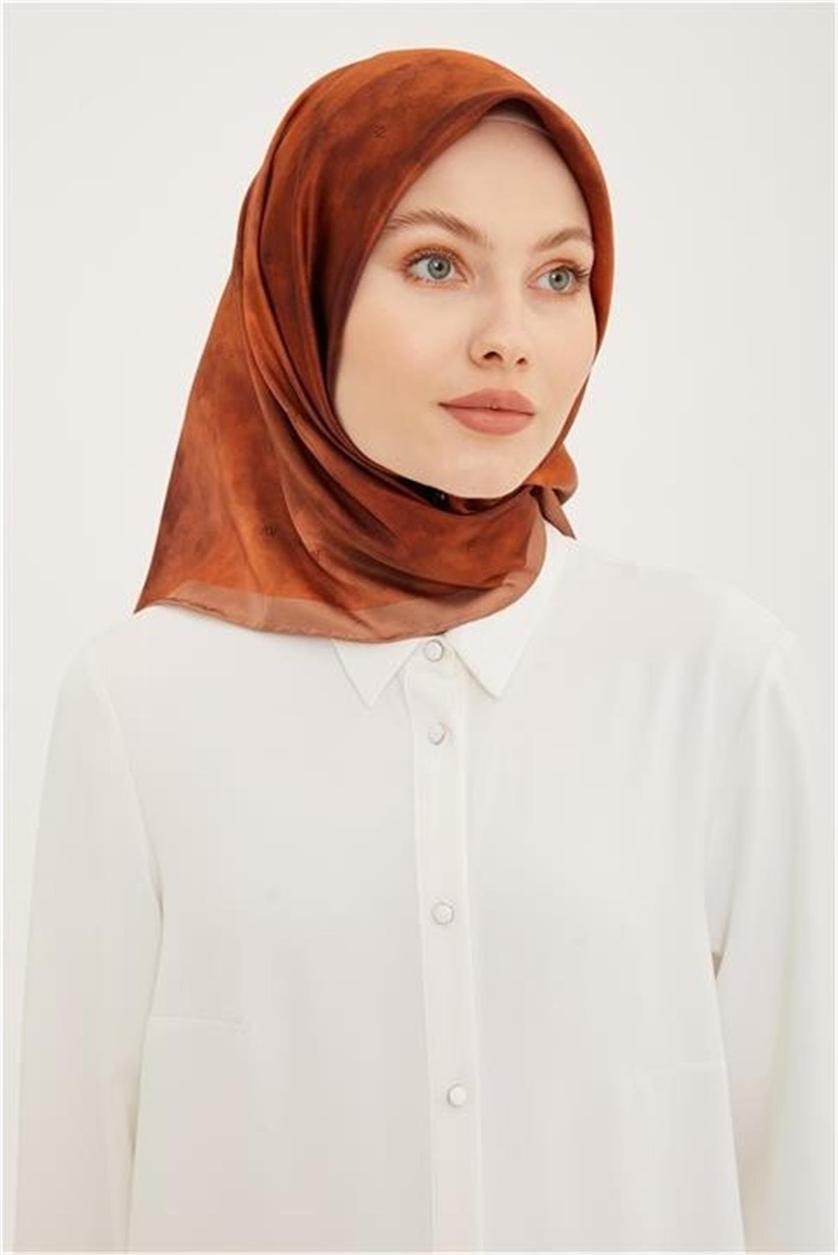 Armine 2023 İlkbahar-Yaz Sura İpek Eşarp 23YA8933 50
