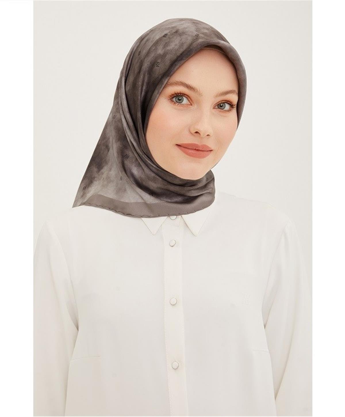Armine 2023 İlkbahar-Yaz Sura İpek Eşarp 23YA8933 9
