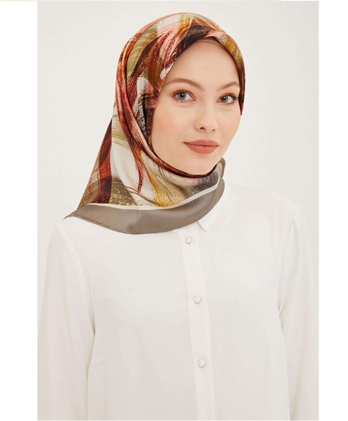 Armine 2023 İlkbahar-Yaz Sura İpek Eşarp 23YA8932 3