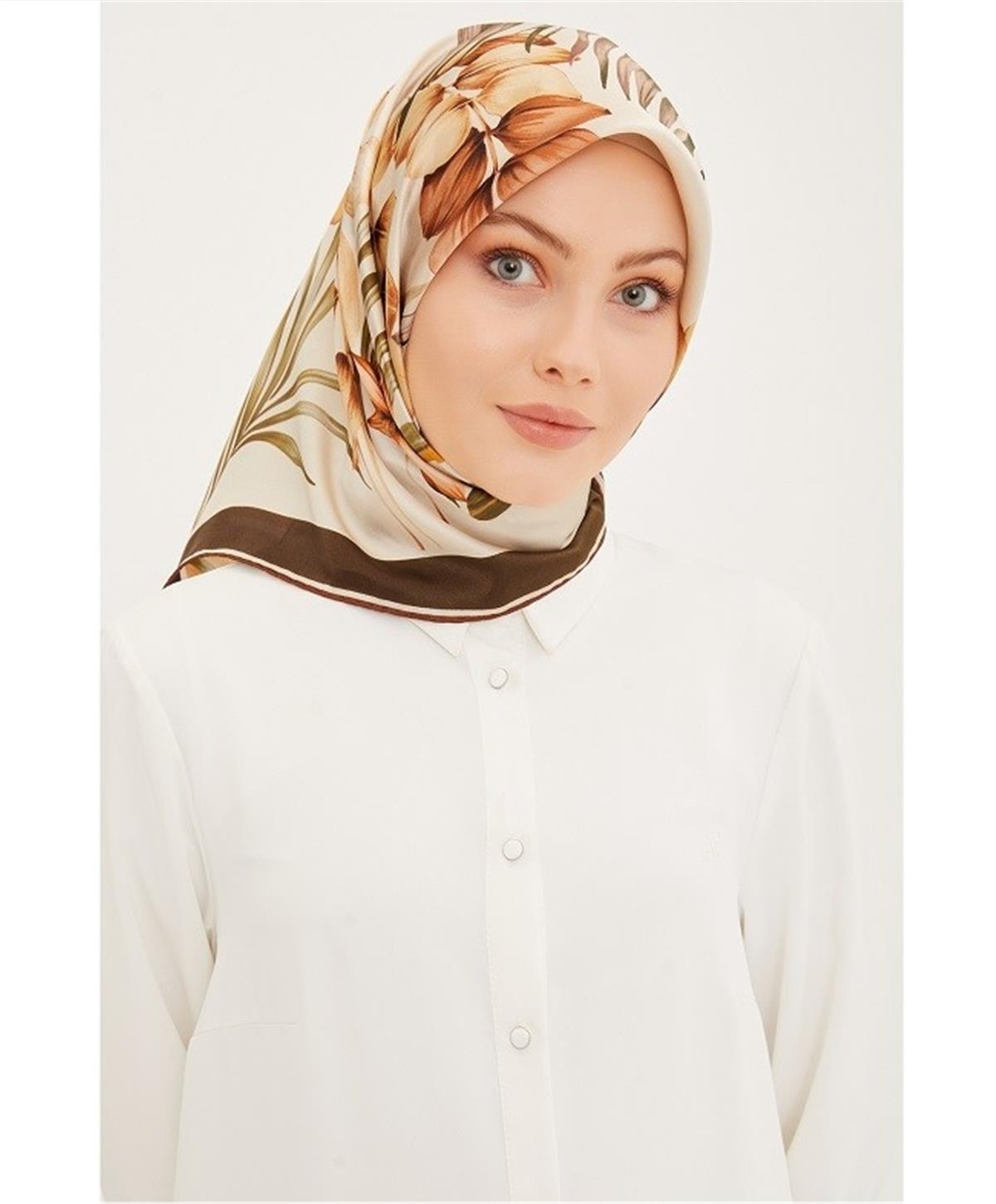 Armine 2023 İlkbahar Yaz Sura İpek Eşarp 23YA8946 50