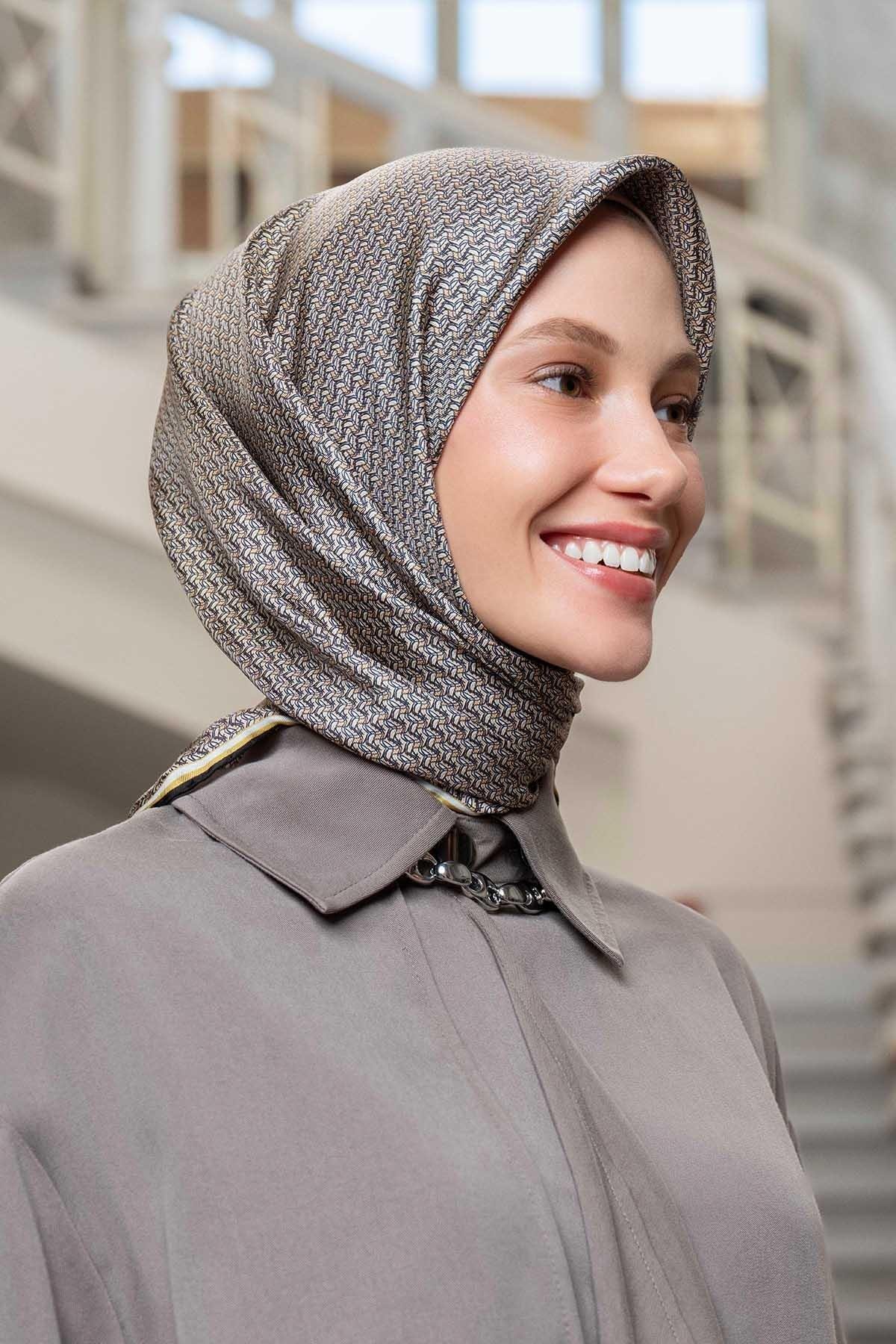 Armine İpek Eşarp 2024/2025 Sonbahar Kış - 9251D-31- Sura