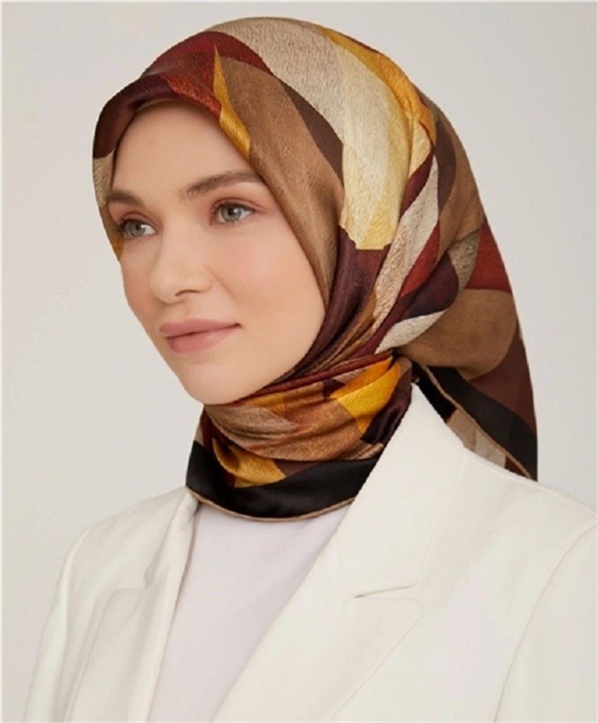 Armine Sura İpek Eşarp 22Ka8848 32