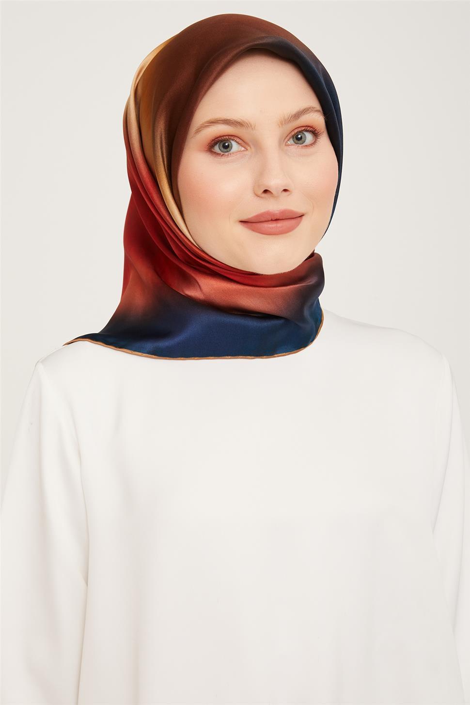 Armine Sura İpek Eşarp 23Ka9051 01