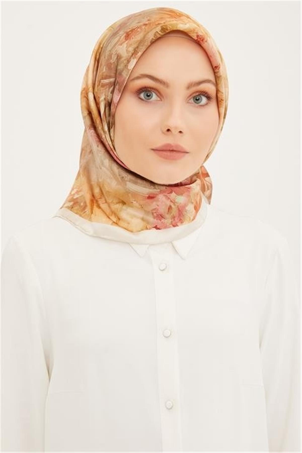 Armine Sura İpek Eşarp 23Ya8922 02