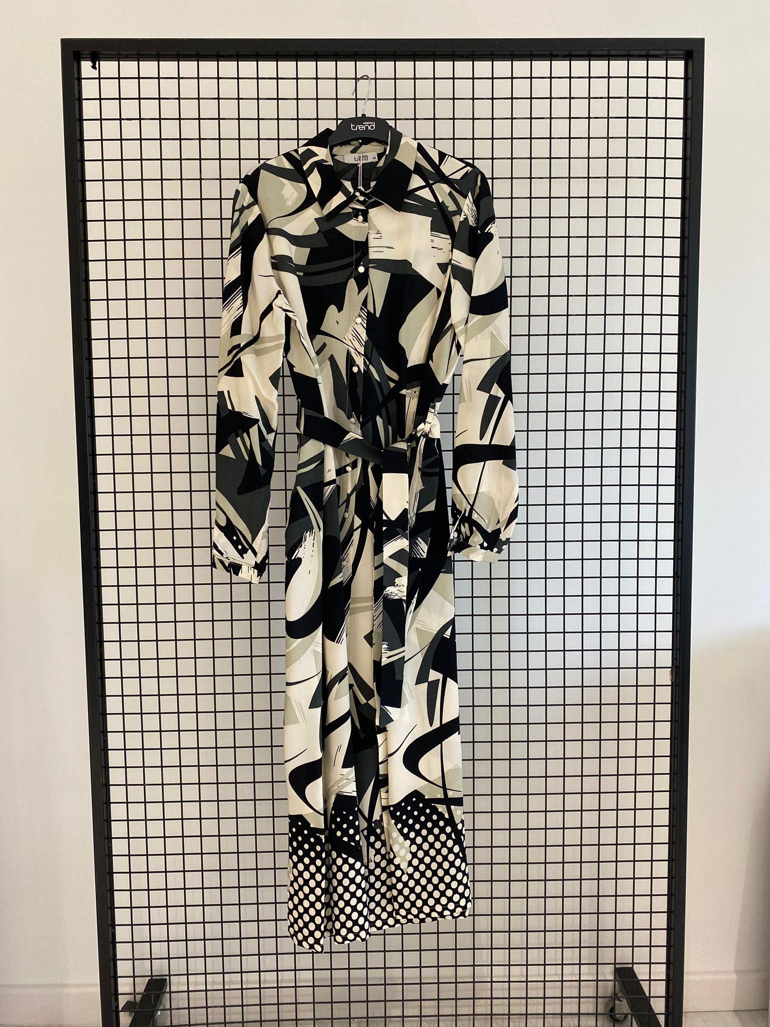 ARMİNE TREND Beli Kuşaklı Boydan Düğmeli Tunik-Siyah 25YT421