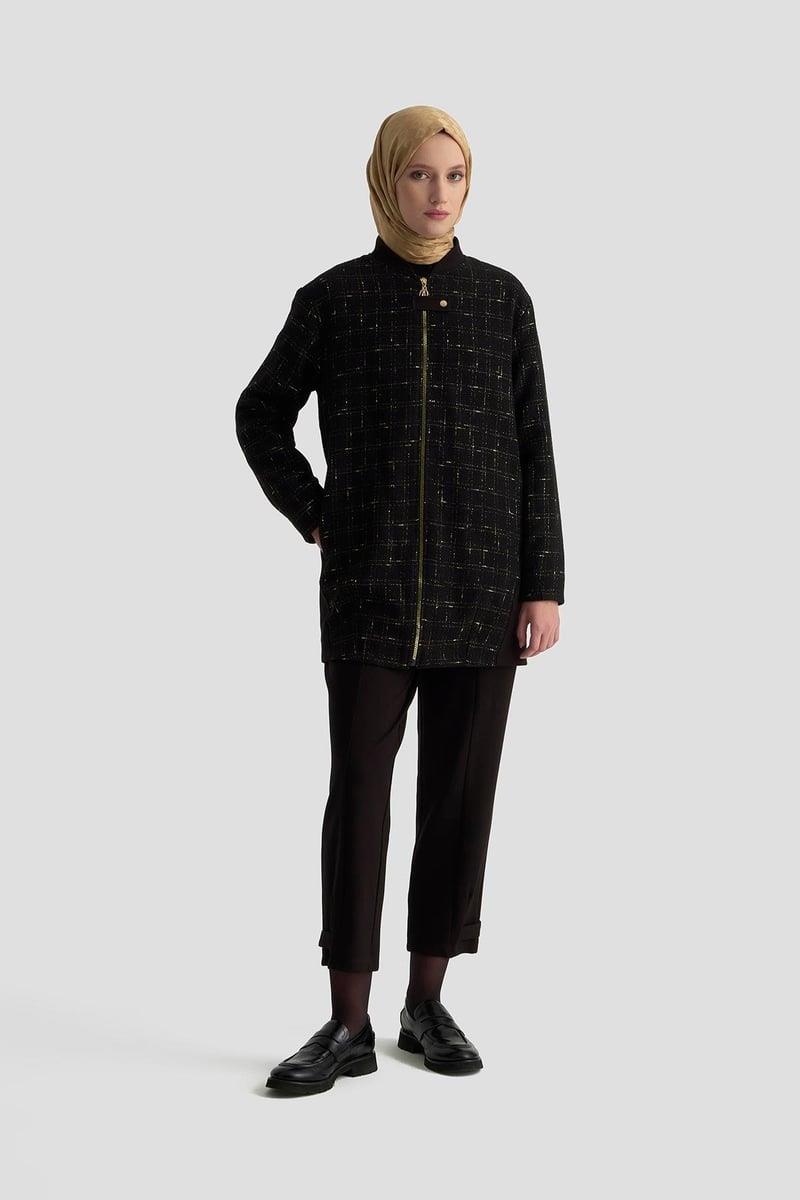 Armine TREND İnce Sarı Çizgili Pantolonlu Takım Siyah 25KT612