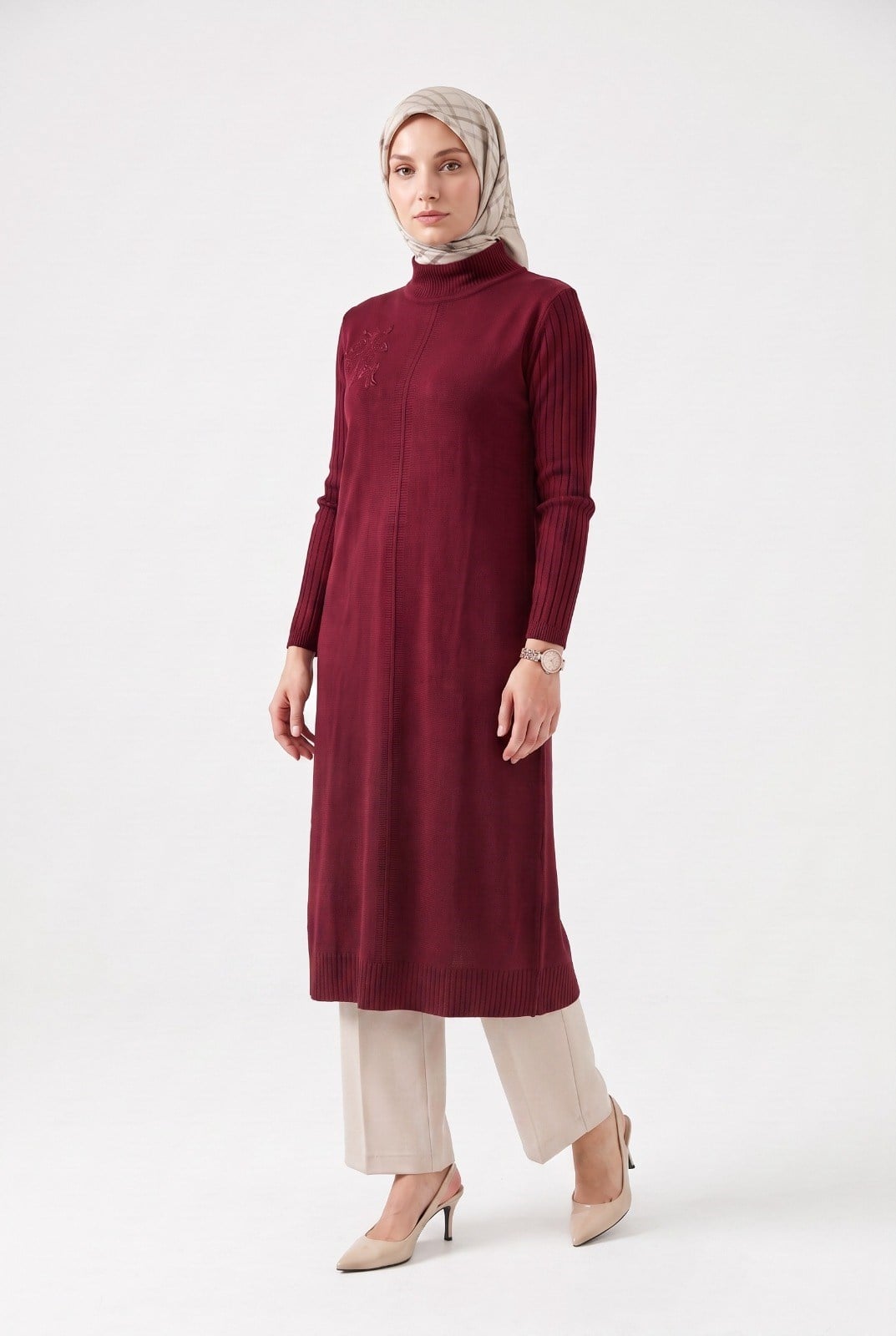 Avenna Broş Detaylı Uzun Triko Tunik Bordo 26kad407